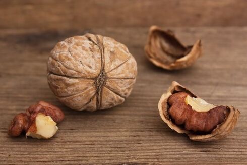 cleanse the body of parasites with walnuts