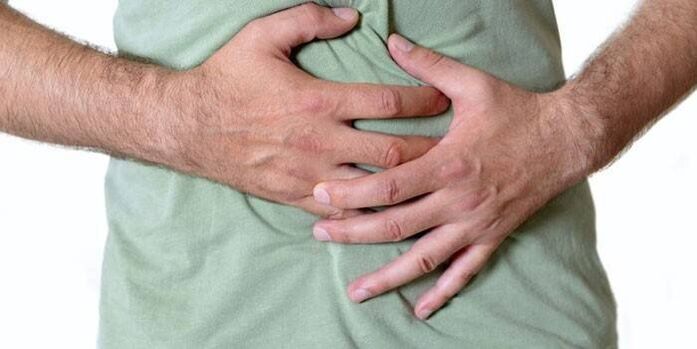 abdominal pain can be a symptom of helminthiasis