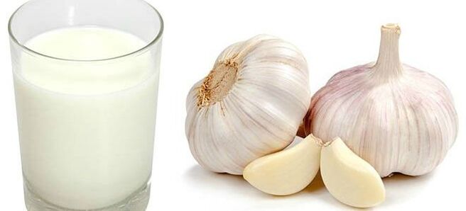 Garlic and milk will help get rid of worms at home